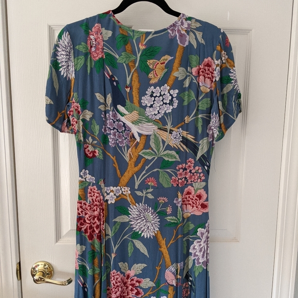 H&M floral dress - Picture 2 of 6